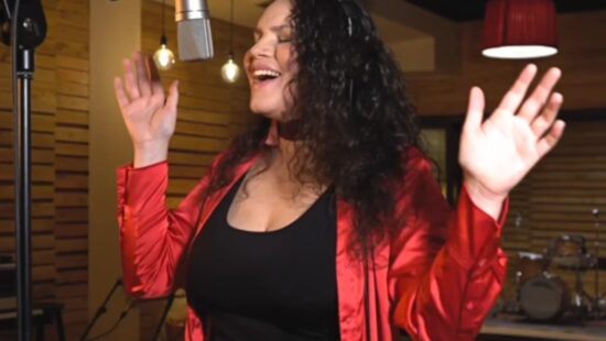 El nuevo EP de Patricia Moreno fusiona culturas en una experiencia musical enriquecedora