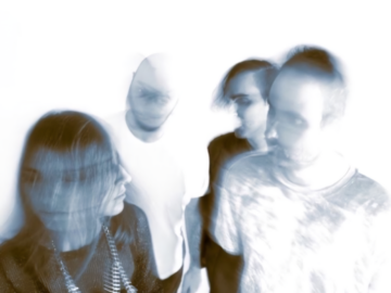 La psicología del crowdfunding: cómo HENKO superó el miedo a vender su música y logró financiar su vinilo