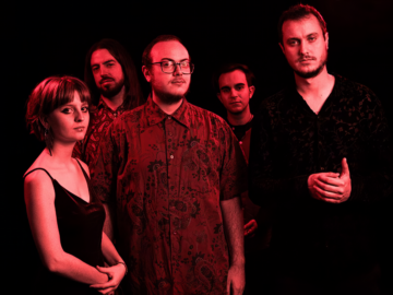 La psicología del crowdfunding: cómo HENKO superó el miedo a vender su música y logró financiar su vinilo