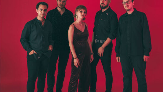 Crowdfunding por recompensas: cómo funciona realmente este modelo de financiación creativa